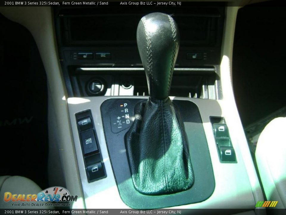 2001 BMW 3 Series 325i Sedan Fern Green Metallic / Sand Photo #16