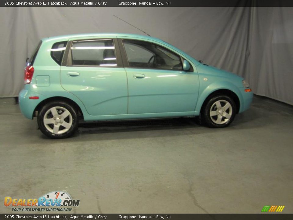2005 Chevrolet Aveo LS Hatchback Aqua Metallic / Gray Photo #4