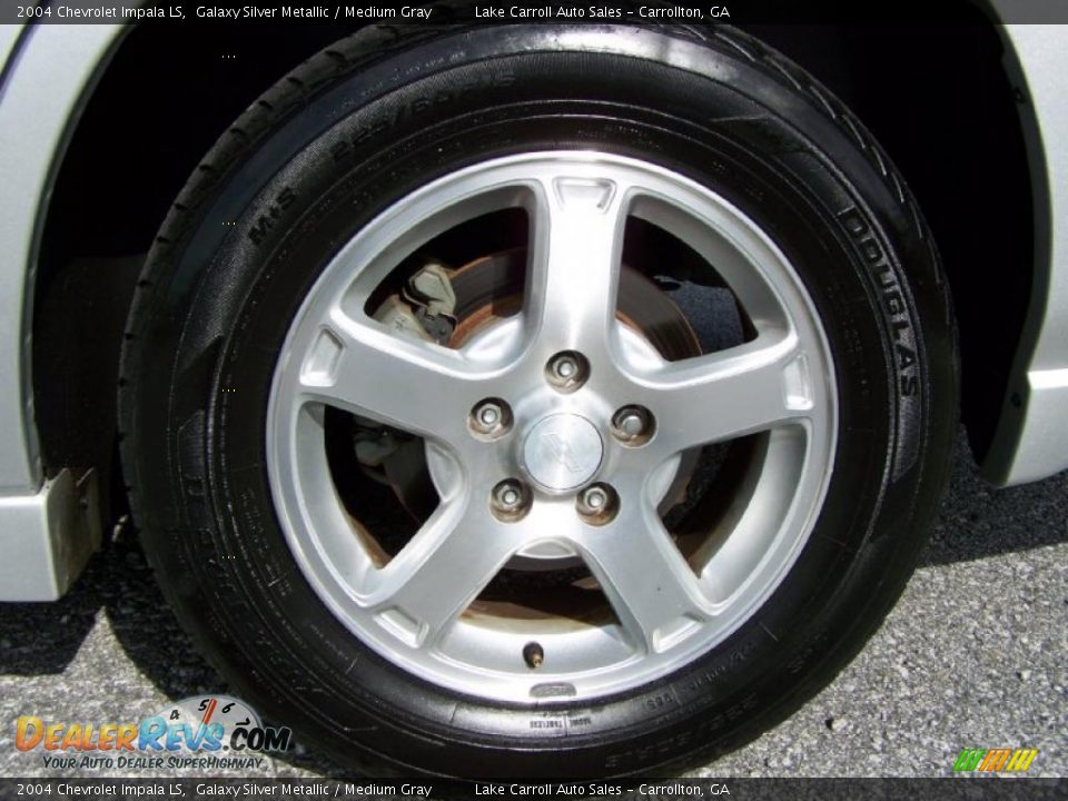 2004 Chevrolet Impala LS Galaxy Silver Metallic / Medium Gray Photo #29