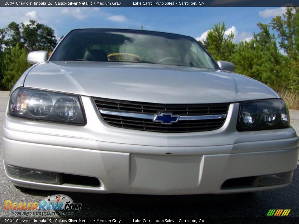 2004 Chevrolet Impala LS Galaxy Silver Metallic / Medium Gray Photo #33