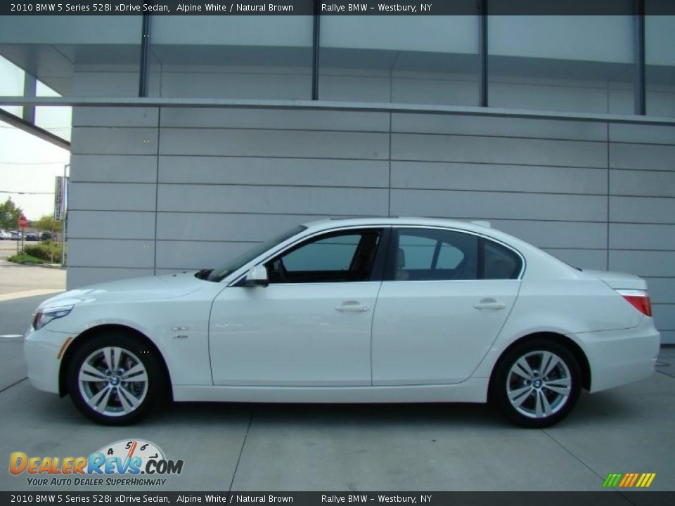 2010 BMW 5 Series 528i xDrive Sedan Alpine White / Natural Brown Photo #3