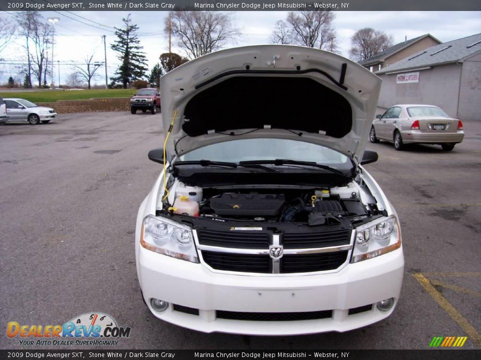 2009 Dodge Avenger SXT Stone White / Dark Slate Gray Photo #9