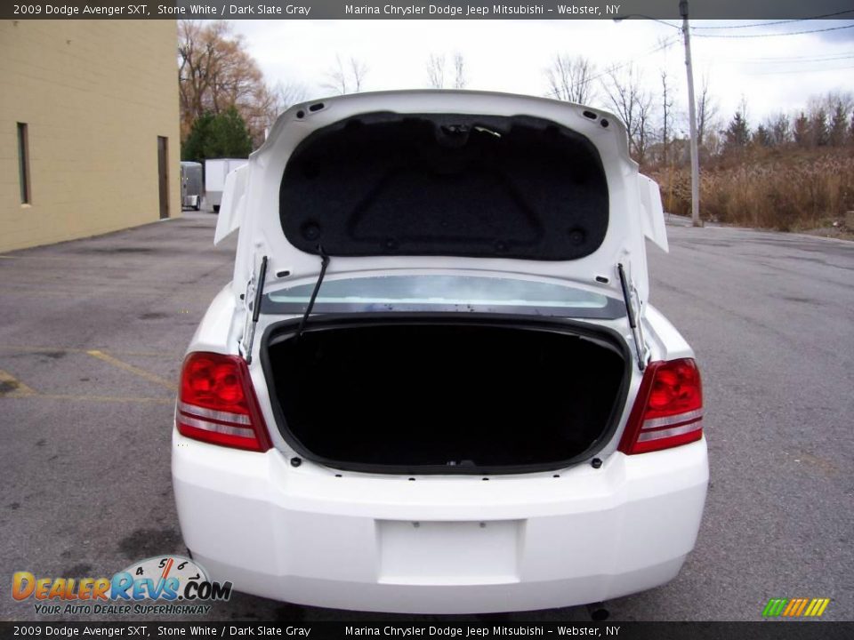 2009 Dodge Avenger SXT Stone White / Dark Slate Gray Photo #16