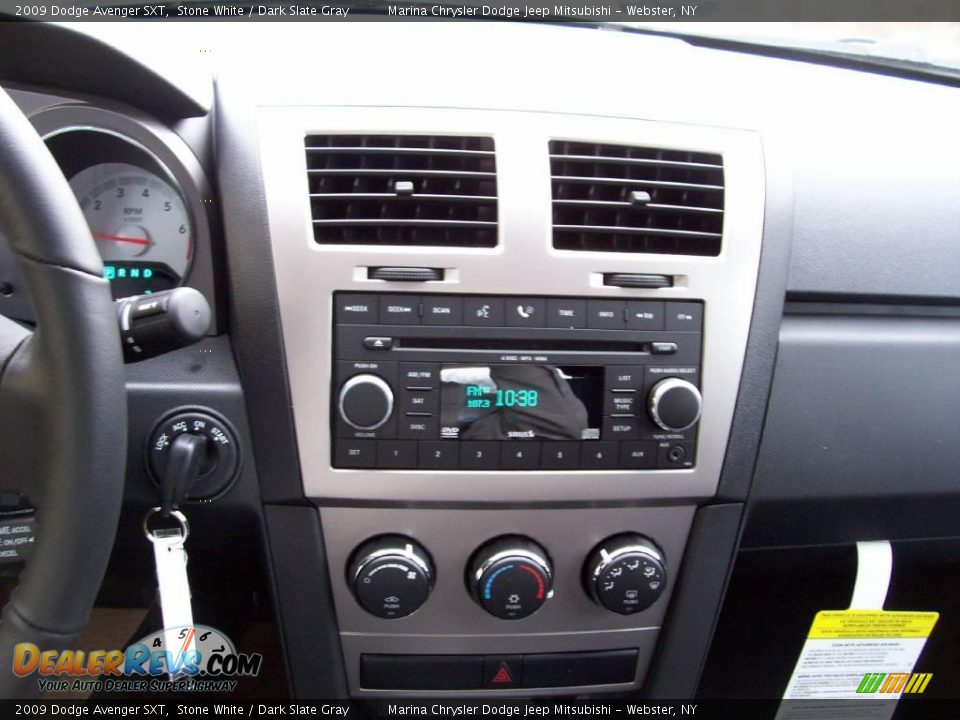 2009 Dodge Avenger SXT Stone White / Dark Slate Gray Photo #22