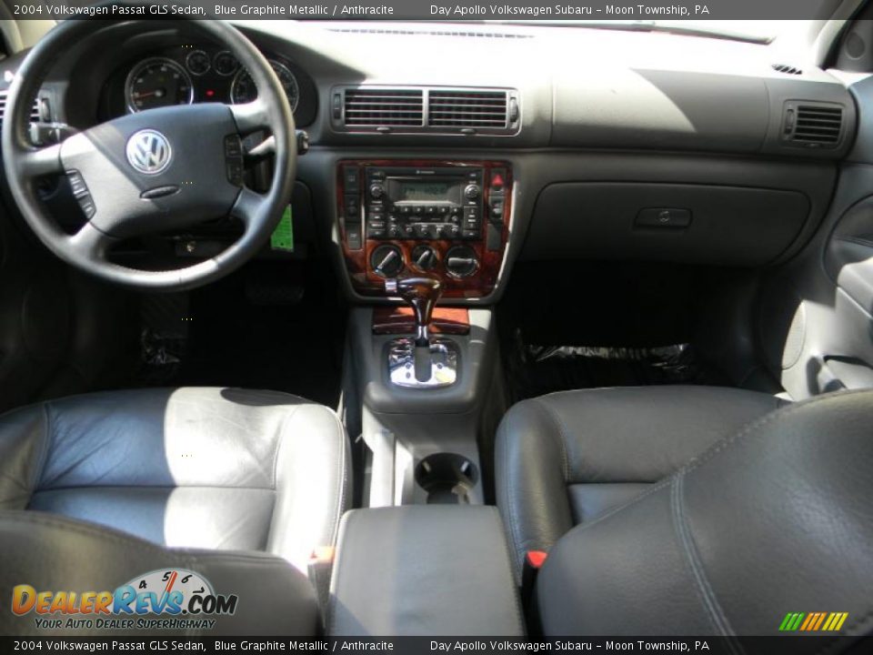 2004 Volkswagen Passat GLS Sedan Blue Graphite Metallic / Anthracite Photo #14