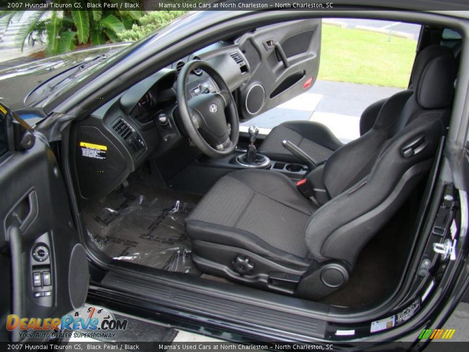 2007 Hyundai Tiburon GS Black Pearl / Black Photo #10