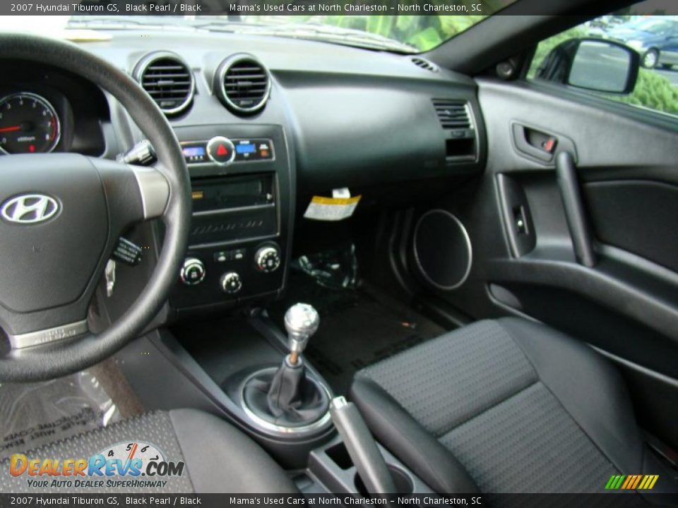 2007 Hyundai Tiburon GS Black Pearl / Black Photo #14