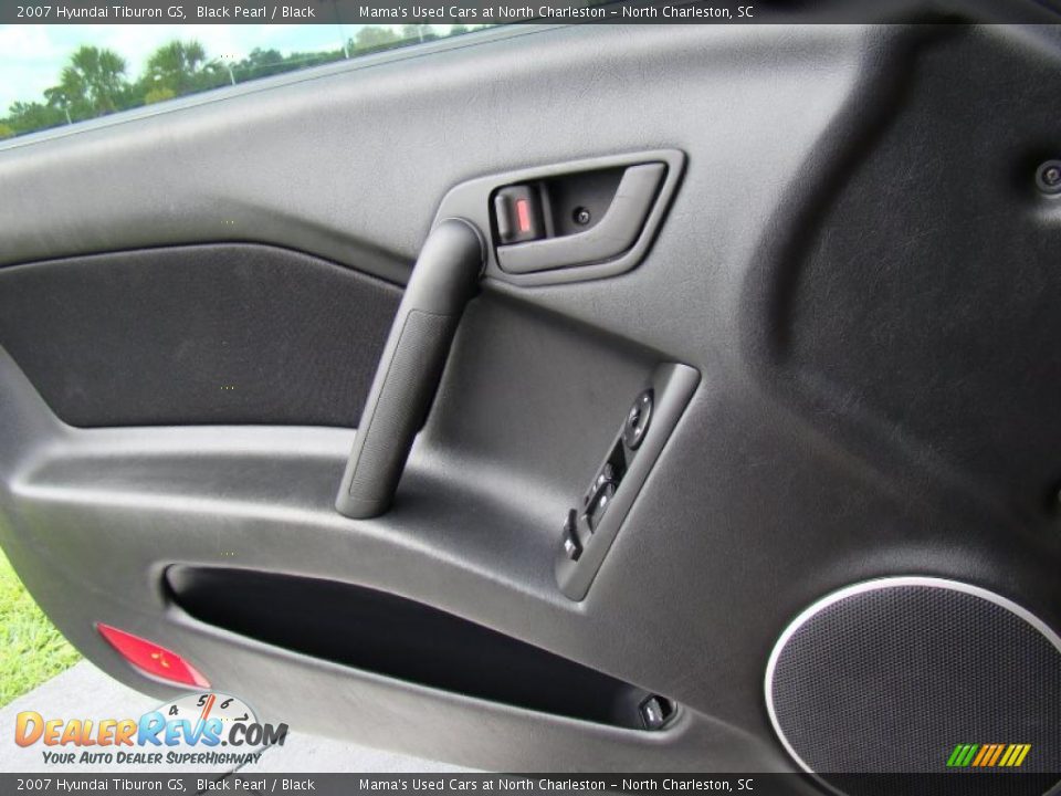 2007 Hyundai Tiburon GS Black Pearl / Black Photo #15