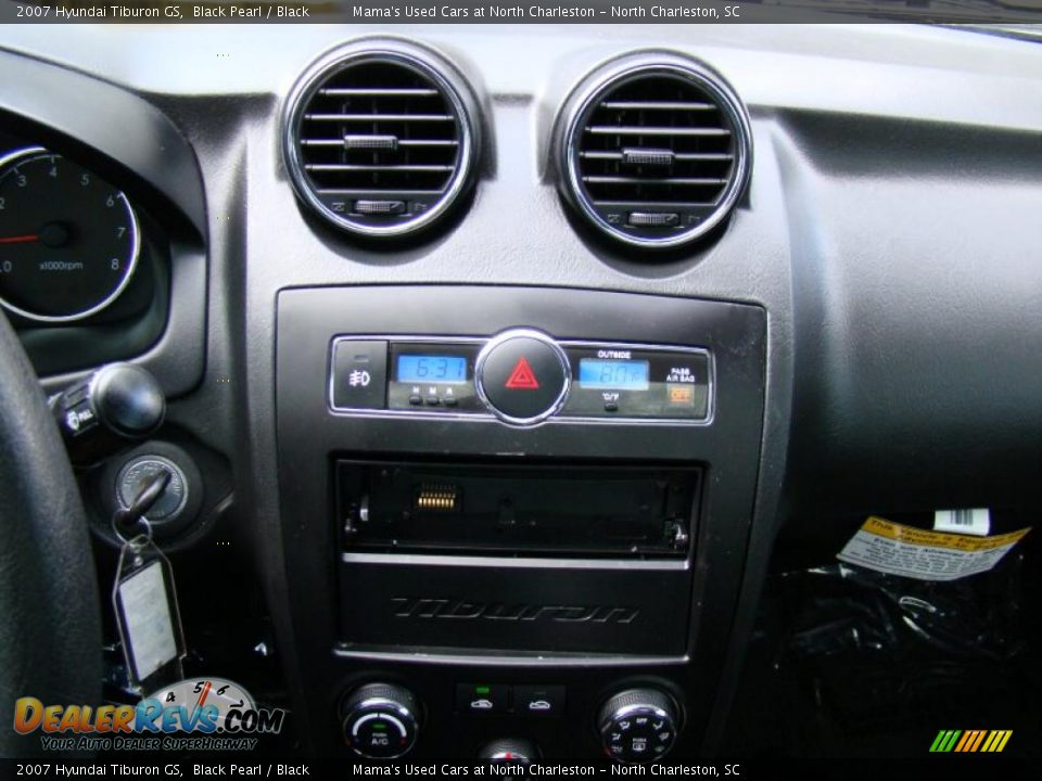 2007 Hyundai Tiburon GS Black Pearl / Black Photo #17