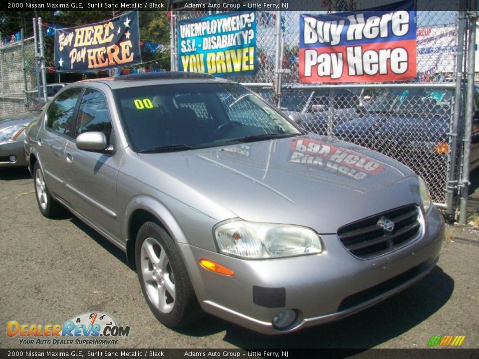 2000 Nissan Maxima GLE Sunlit Sand Metallic / Black Photo #2