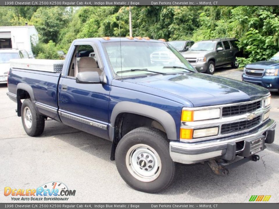 1998 Chevrolet C/K 2500 K2500 Regular Cab 4x4 Indigo Blue Metallic / Beige Photo #3