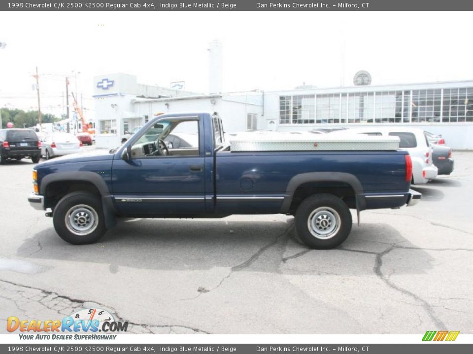 1998 Chevrolet C/K 2500 K2500 Regular Cab 4x4 Indigo Blue Metallic / Beige Photo #9