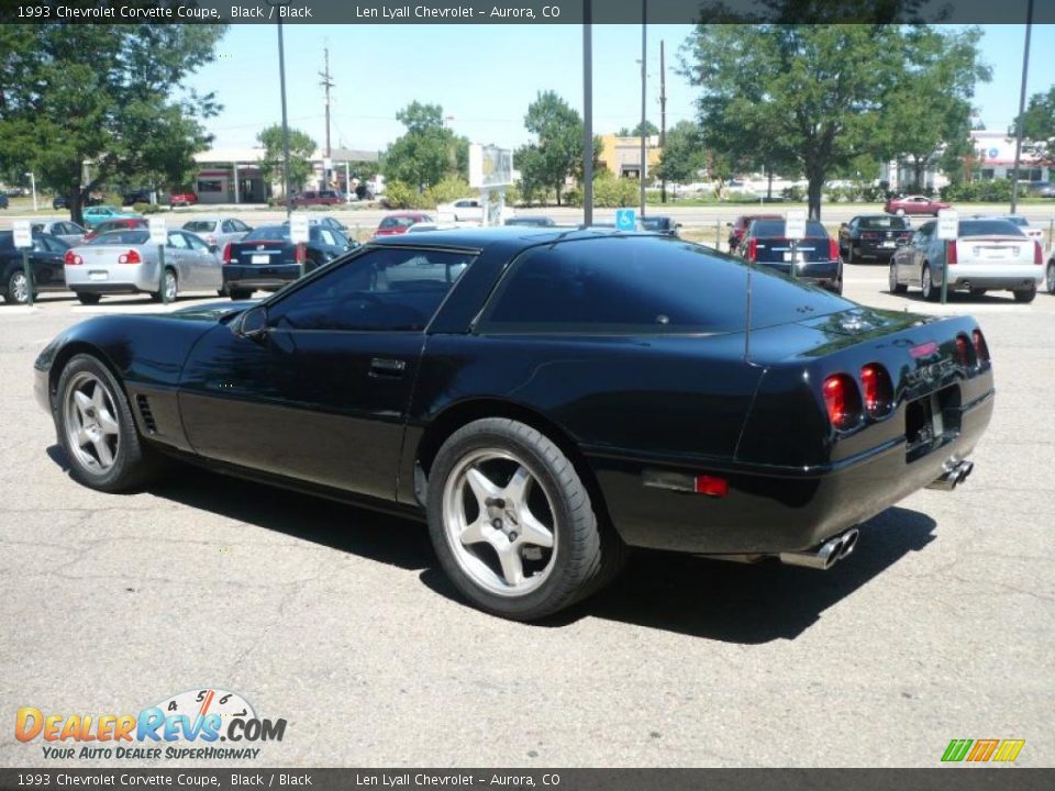 1993 Chevrolet Corvette Coupe Black / Black Photo #4