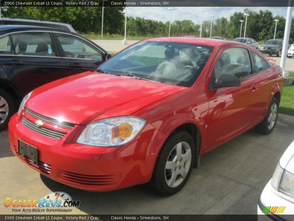 2006 Chevrolet Cobalt LS Coupe Victory Red / Gray Photo #5
