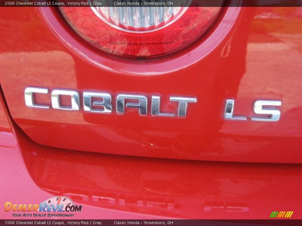 2006 Chevrolet Cobalt LS Coupe Victory Red / Gray Photo #10