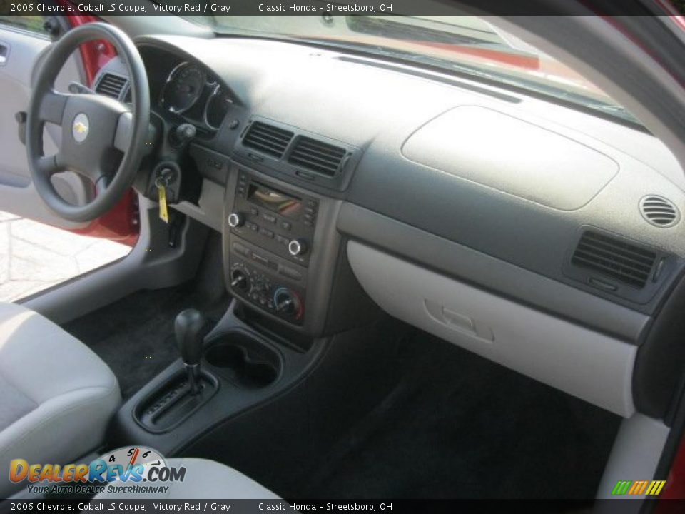 2006 Chevrolet Cobalt LS Coupe Victory Red / Gray Photo #24