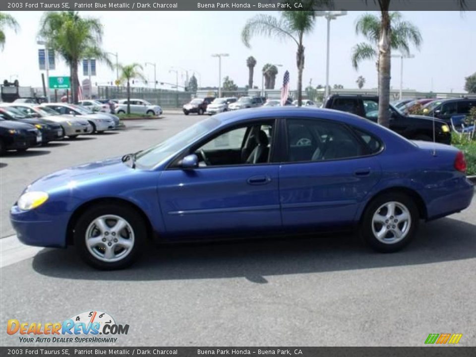 2003 Ford Taurus SE Patriot Blue Metallic / Dark Charcoal Photo #4