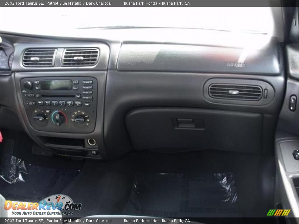 2003 Ford Taurus SE Patriot Blue Metallic / Dark Charcoal Photo #12