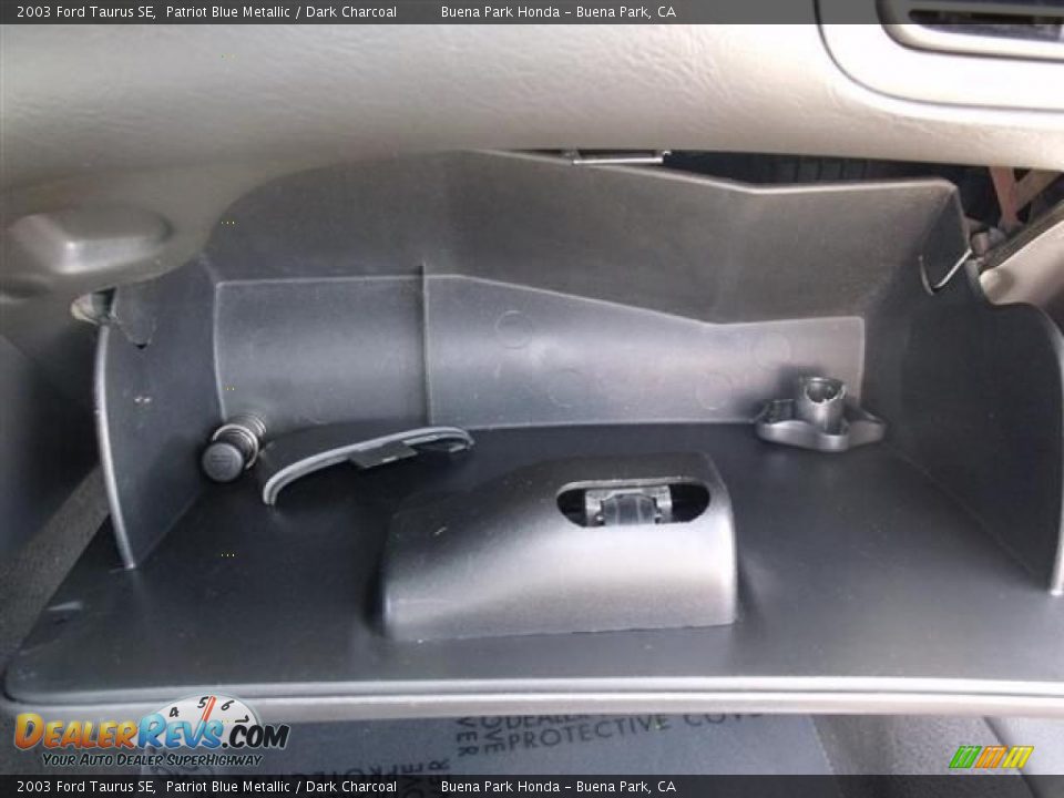 2003 Ford Taurus SE Patriot Blue Metallic / Dark Charcoal Photo #15