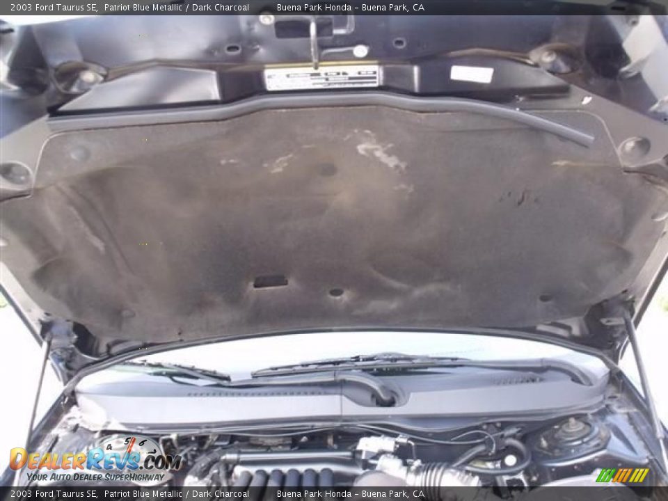 2003 Ford Taurus SE Patriot Blue Metallic / Dark Charcoal Photo #31