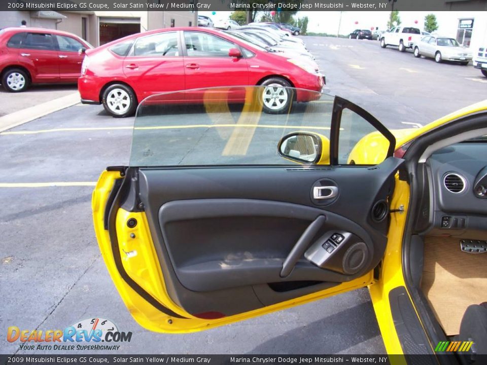 2009 Mitsubishi Eclipse GS Coupe Solar Satin Yellow / Medium Gray Photo #7