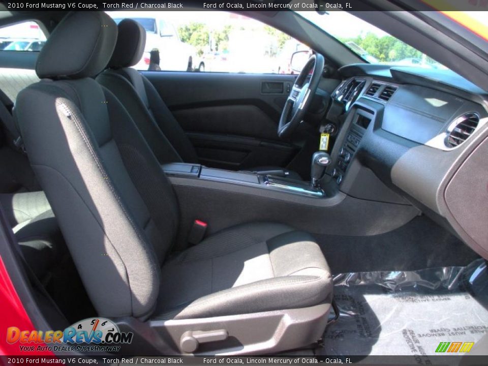2010 Ford Mustang V6 Coupe Torch Red / Charcoal Black Photo #14