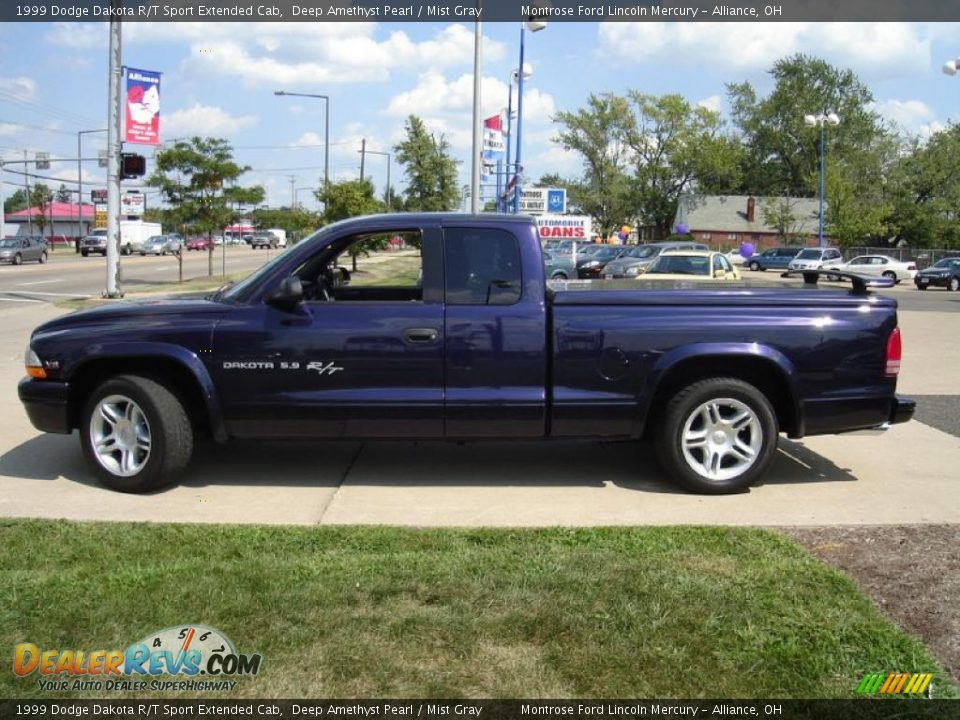 1999 Dodge Dakota R/T Sport Extended Cab Deep Amethyst Pearl / Mist Gray Photo #2
