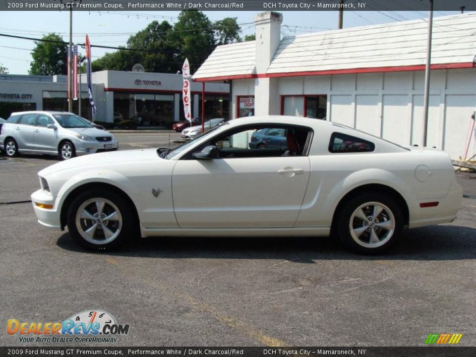 2009 Ford Mustang GT Premium Coupe Performance White / Dark Charcoal/Red Photo #4