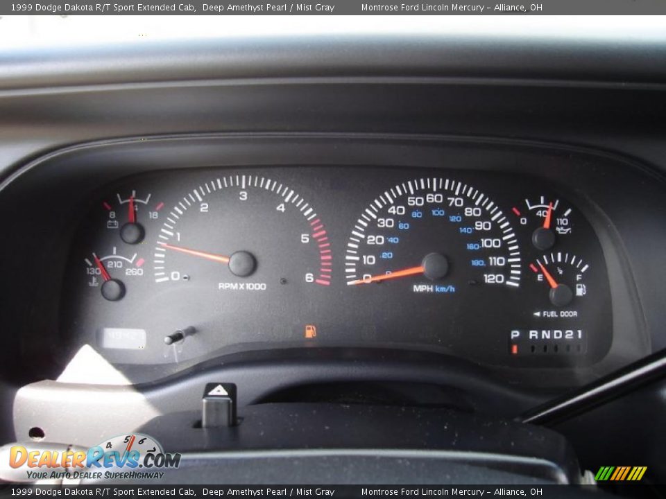 1999 Dodge Dakota R/T Sport Extended Cab Deep Amethyst Pearl / Mist Gray Photo #26