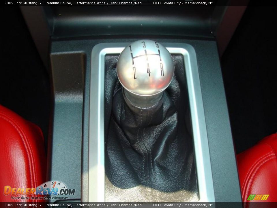2009 Ford Mustang GT Premium Coupe Performance White / Dark Charcoal/Red Photo #25