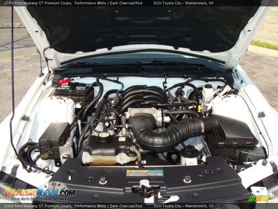 2009 Ford Mustang GT Premium Coupe Performance White / Dark Charcoal/Red Photo #29
