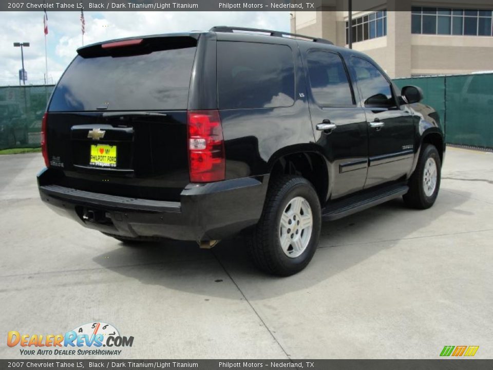2007 Chevrolet Tahoe LS Black / Dark Titanium/Light Titanium Photo #3