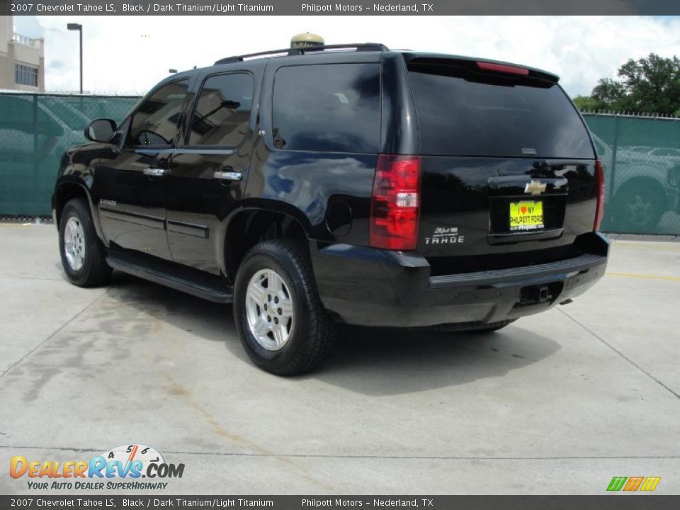 2007 Chevrolet Tahoe LS Black / Dark Titanium/Light Titanium Photo #5