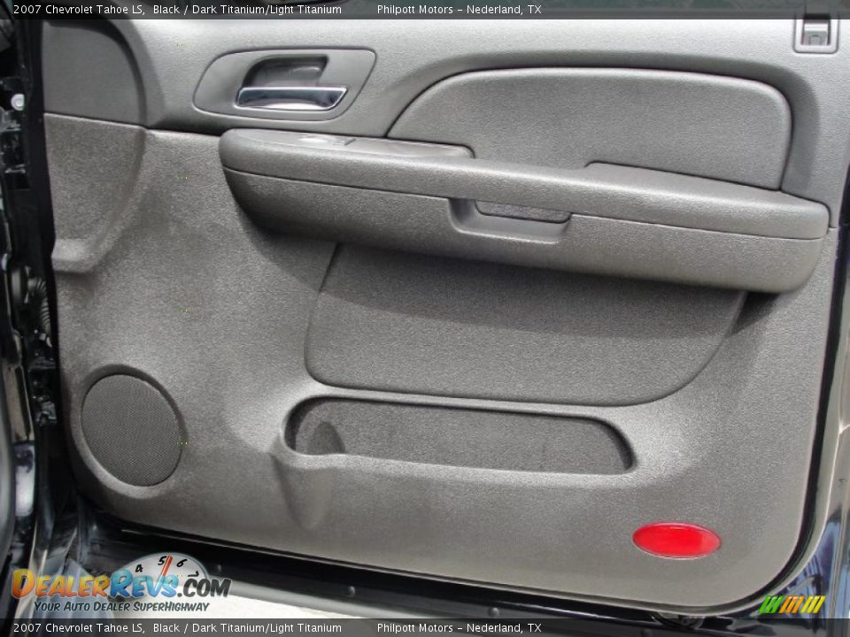 2007 Chevrolet Tahoe LS Black / Dark Titanium/Light Titanium Photo #28