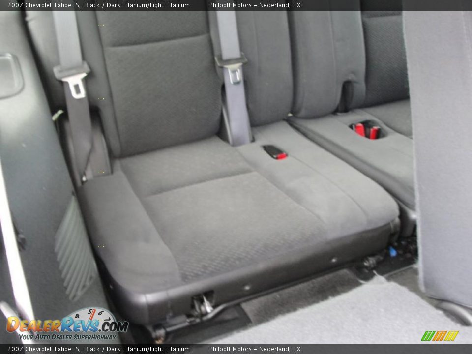 2007 Chevrolet Tahoe LS Black / Dark Titanium/Light Titanium Photo #33