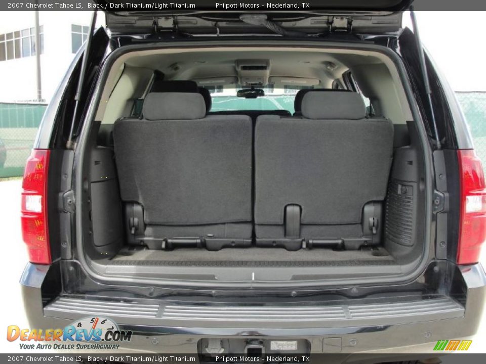 2007 Chevrolet Tahoe LS Black / Dark Titanium/Light Titanium Photo #34