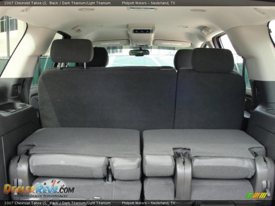 2007 Chevrolet Tahoe LS Black / Dark Titanium/Light Titanium Photo #36