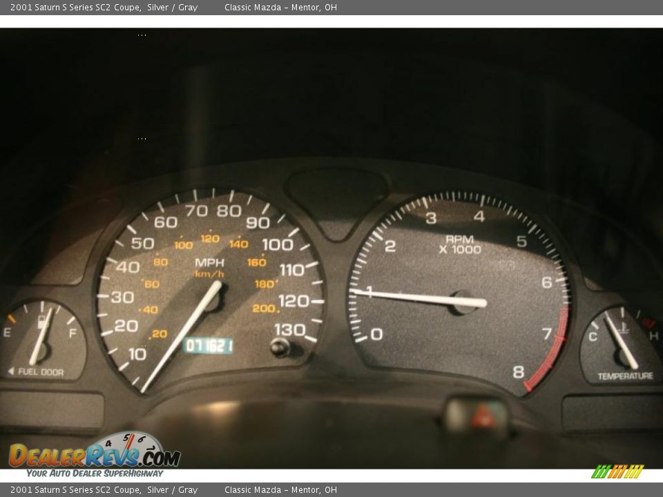 2001 Saturn S Series SC2 Coupe Silver / Gray Photo #12