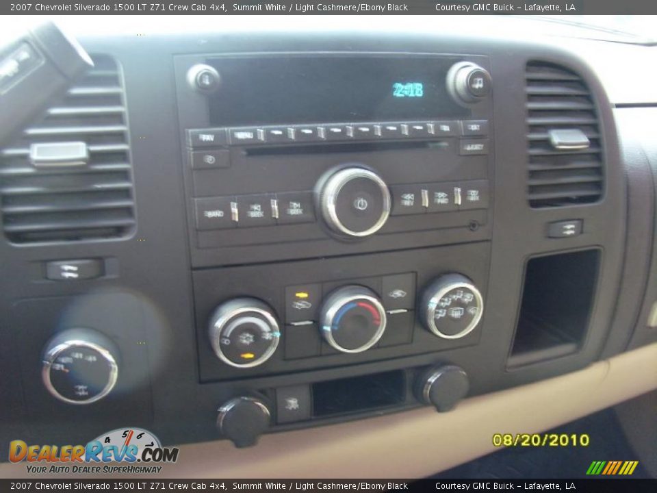 2007 Chevrolet Silverado 1500 LT Z71 Crew Cab 4x4 Summit White / Light Cashmere/Ebony Black Photo #16
