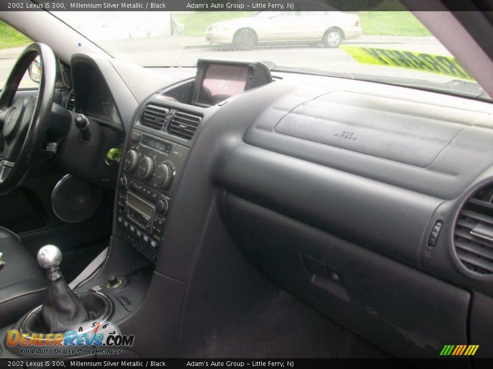 2002 Lexus IS 300 Millennium Silver Metallic / Black Photo #22