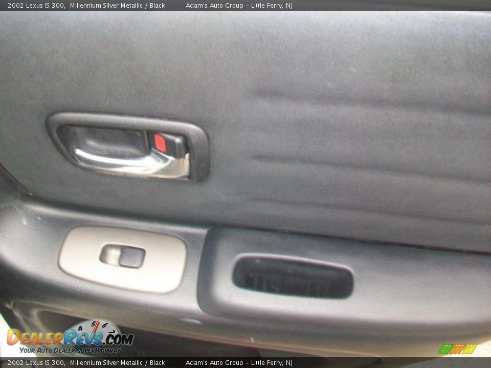 2002 Lexus IS 300 Millennium Silver Metallic / Black Photo #24