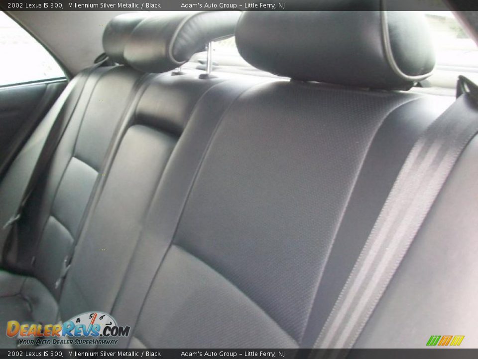 2002 Lexus IS 300 Millennium Silver Metallic / Black Photo #29