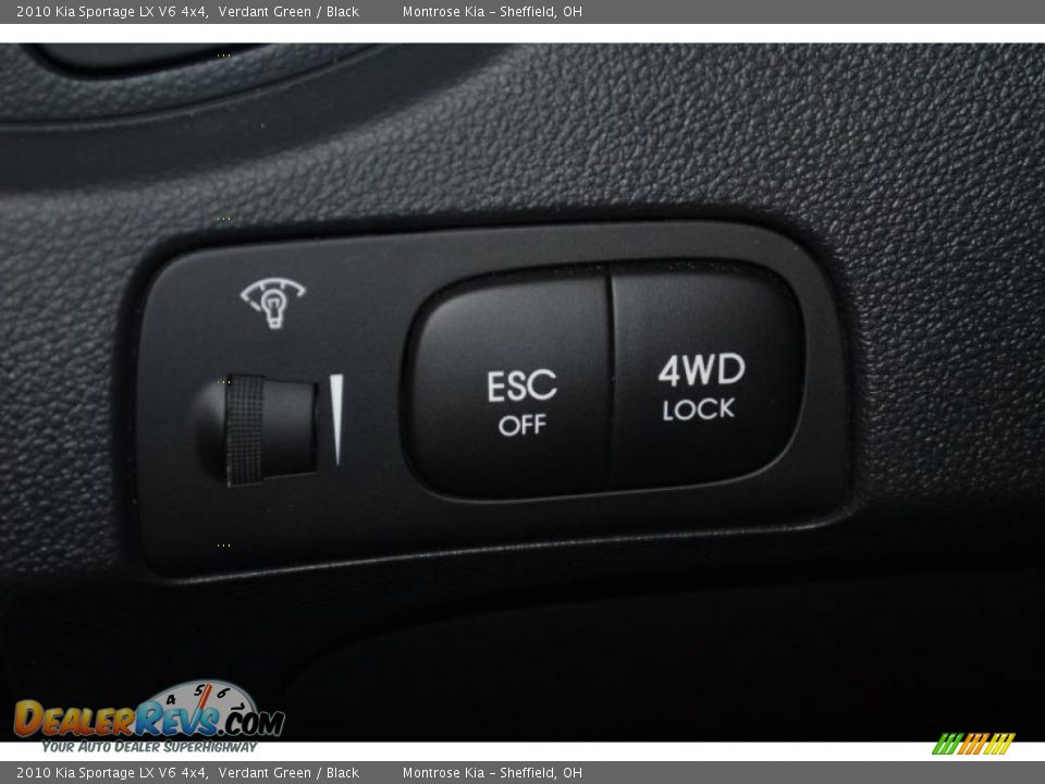 2010 Kia Sportage LX V6 4x4 Verdant Green / Black Photo #31