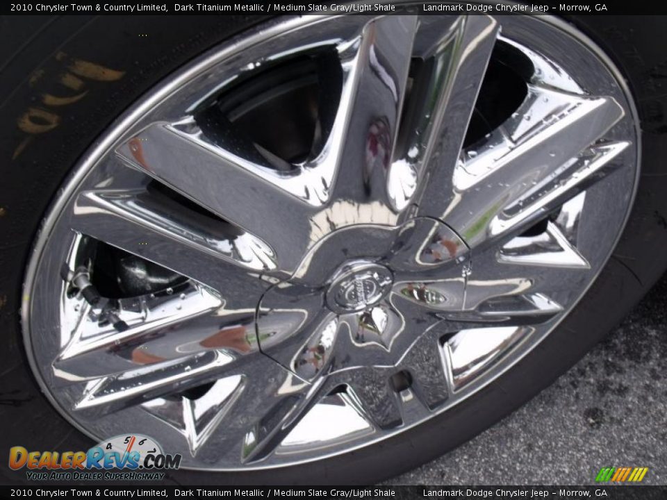 2010 Chrysler Town & Country Limited Dark Titanium Metallic / Medium Slate Gray/Light Shale Photo #5