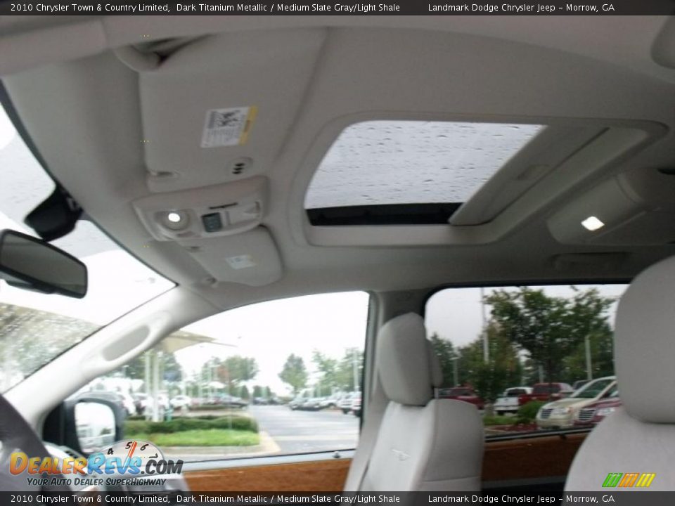2010 Chrysler Town & Country Limited Dark Titanium Metallic / Medium Slate Gray/Light Shale Photo #12