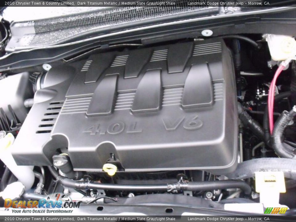 2010 Chrysler Town & Country Limited Dark Titanium Metallic / Medium Slate Gray/Light Shale Photo #13