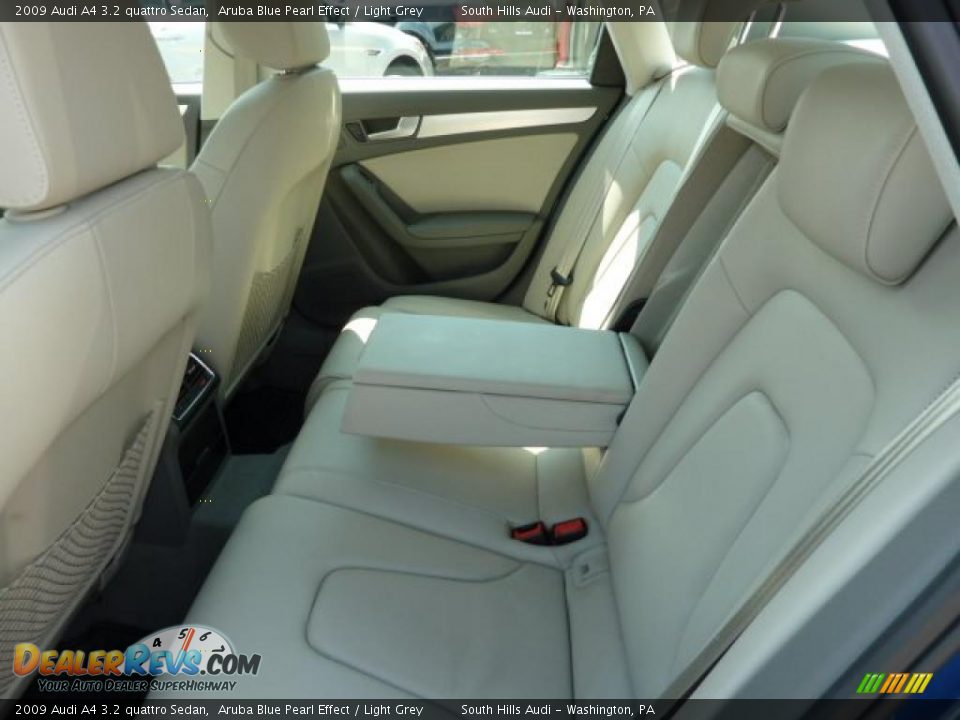 2009 Audi A4 3.2 quattro Sedan Aruba Blue Pearl Effect / Light Grey Photo #14