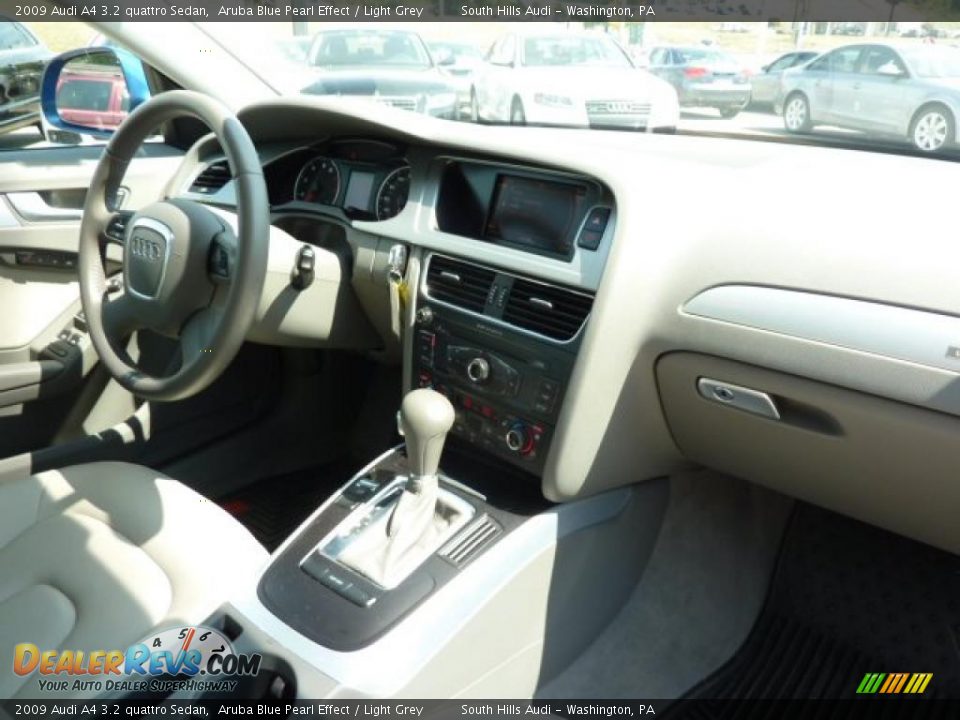 2009 Audi A4 3.2 quattro Sedan Aruba Blue Pearl Effect / Light Grey Photo #17