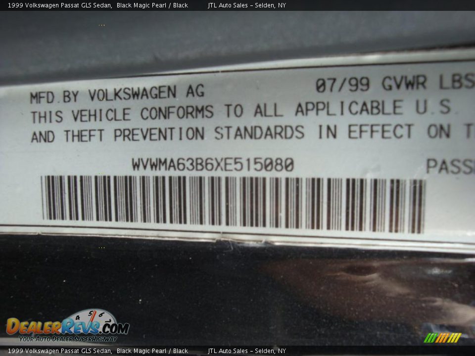 1999 Volkswagen Passat GLS Sedan Black Magic Pearl / Black Photo #15