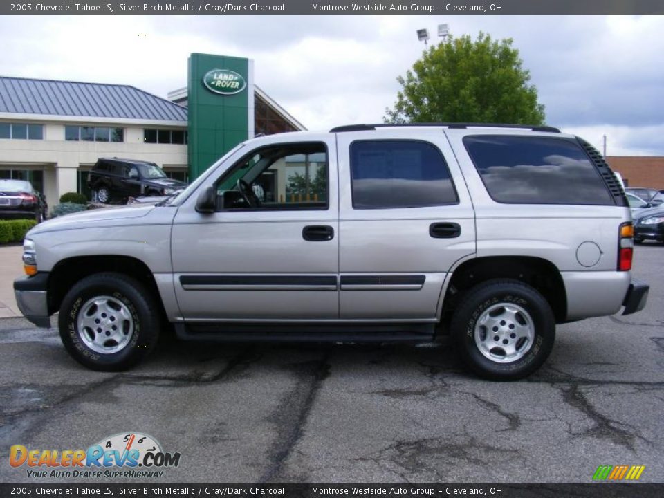 2005 Chevrolet Tahoe LS Silver Birch Metallic / Gray/Dark Charcoal Photo #2